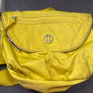 Lululemon All Night Festival bag - yellow